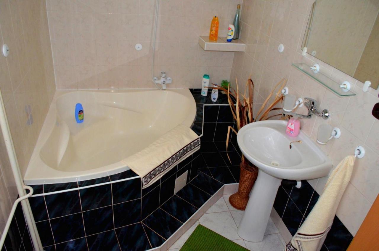 Apartmany Riviera A Chalupa Riviera Liptov, Bešeňová Zewnętrze zdjęcie