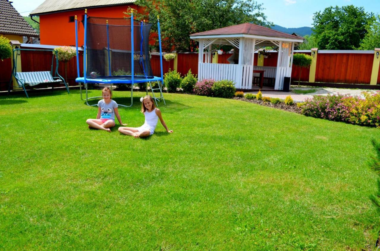 Apartmany Riviera A Chalupa Riviera Liptov, Bešeňová Zewnętrze zdjęcie