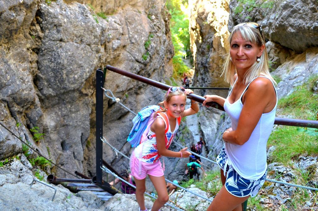 Apartmany Riviera A Chalupa Riviera Liptov, Bešeňová Zewnętrze zdjęcie